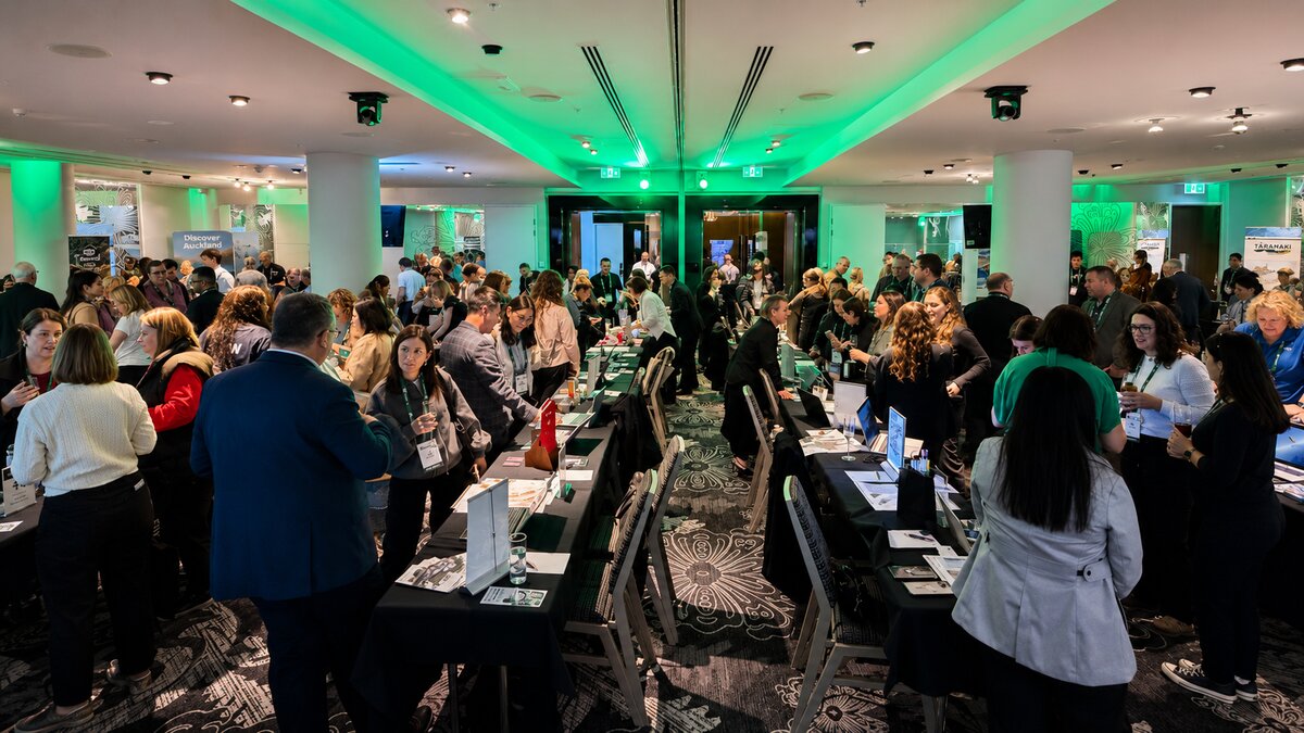 Exhibitor booths at Kiwi North